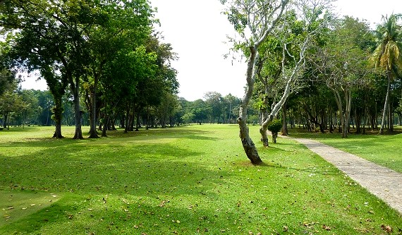 Apo Golf and Country Club